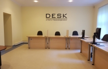 02.DESK