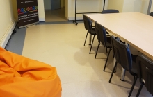 06.DESK