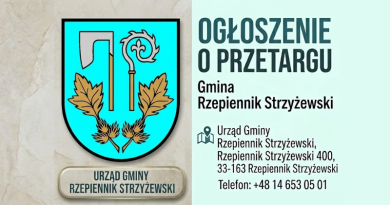 Grafika informacyjna: Ogłoszenie o przetargu Gminy Rzepiennik Strzyżewski. Po lewej herb gminy, po prawej dane adresowe: Rzepiennik Strzyżewski 400, 33-163 Rzepiennik Strzyżewski, telefon +48 14 653 05 01