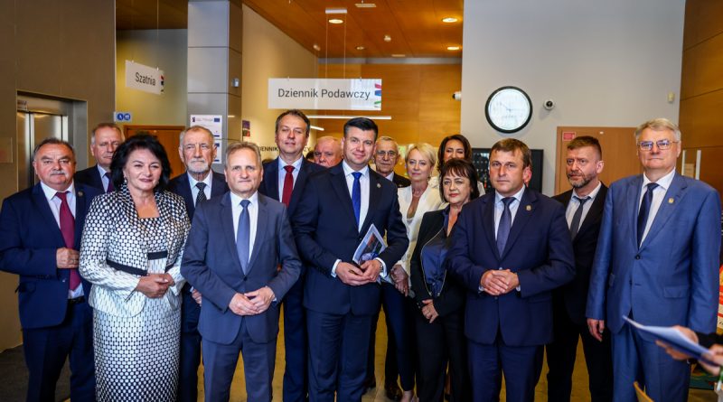 Wotum zaufania i absolutorium dla Zarządu Województwa Małopolskiego
